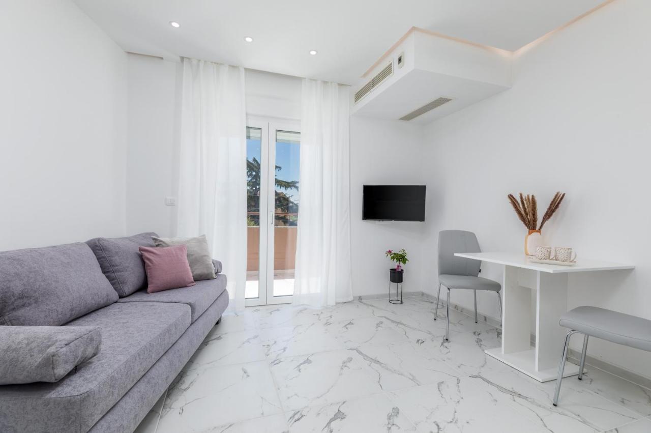 Apartman Knezevic A 法扎纳 外观 照片