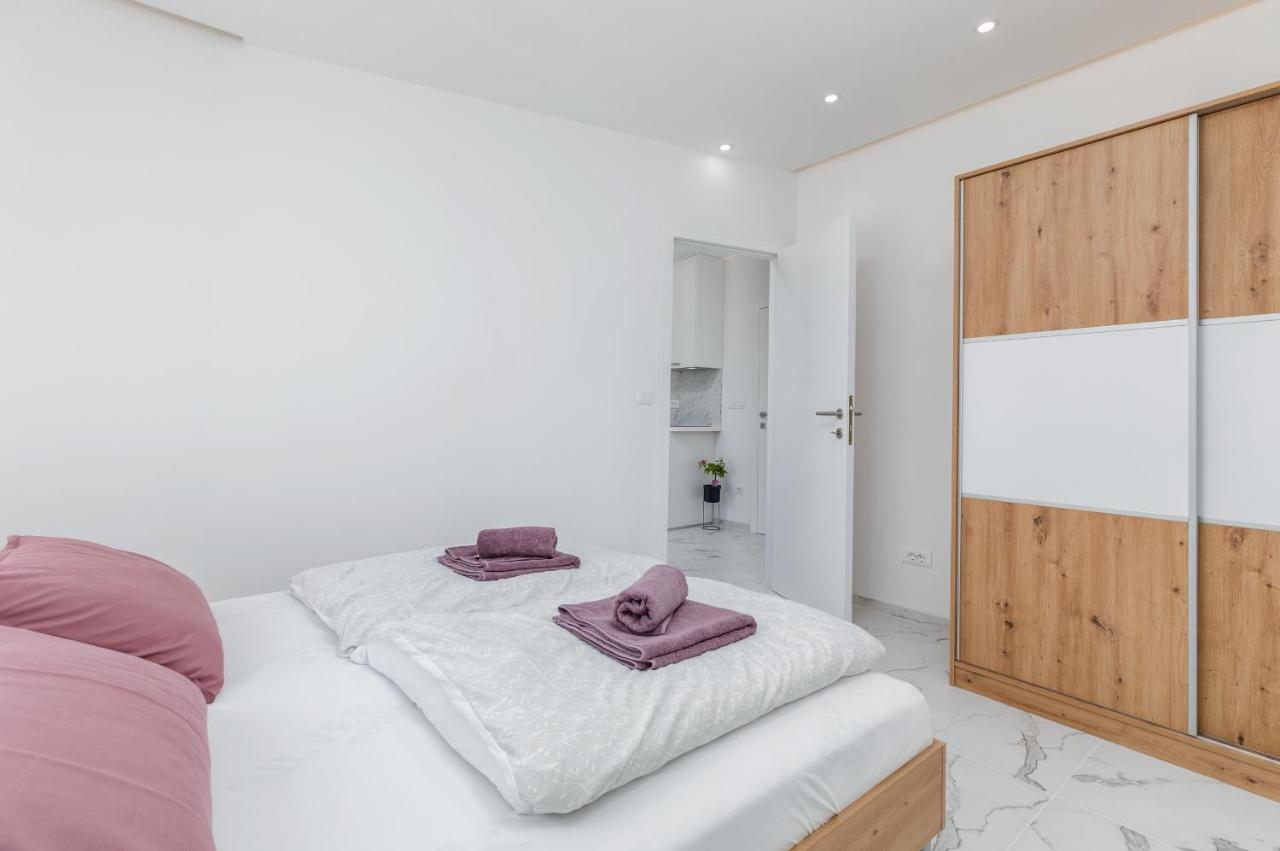 Apartman Knezevic A 法扎纳 外观 照片